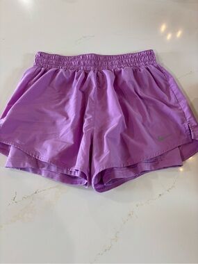 Nike Women's Athletic Pink/Magenta Shorts